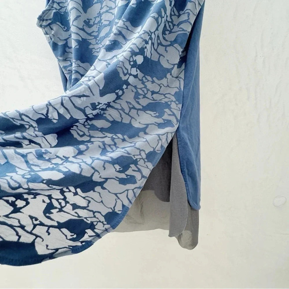 Tangerine || Women's Work Out Top Sleeveless with Mesh Design Large - Picture 3 of 4